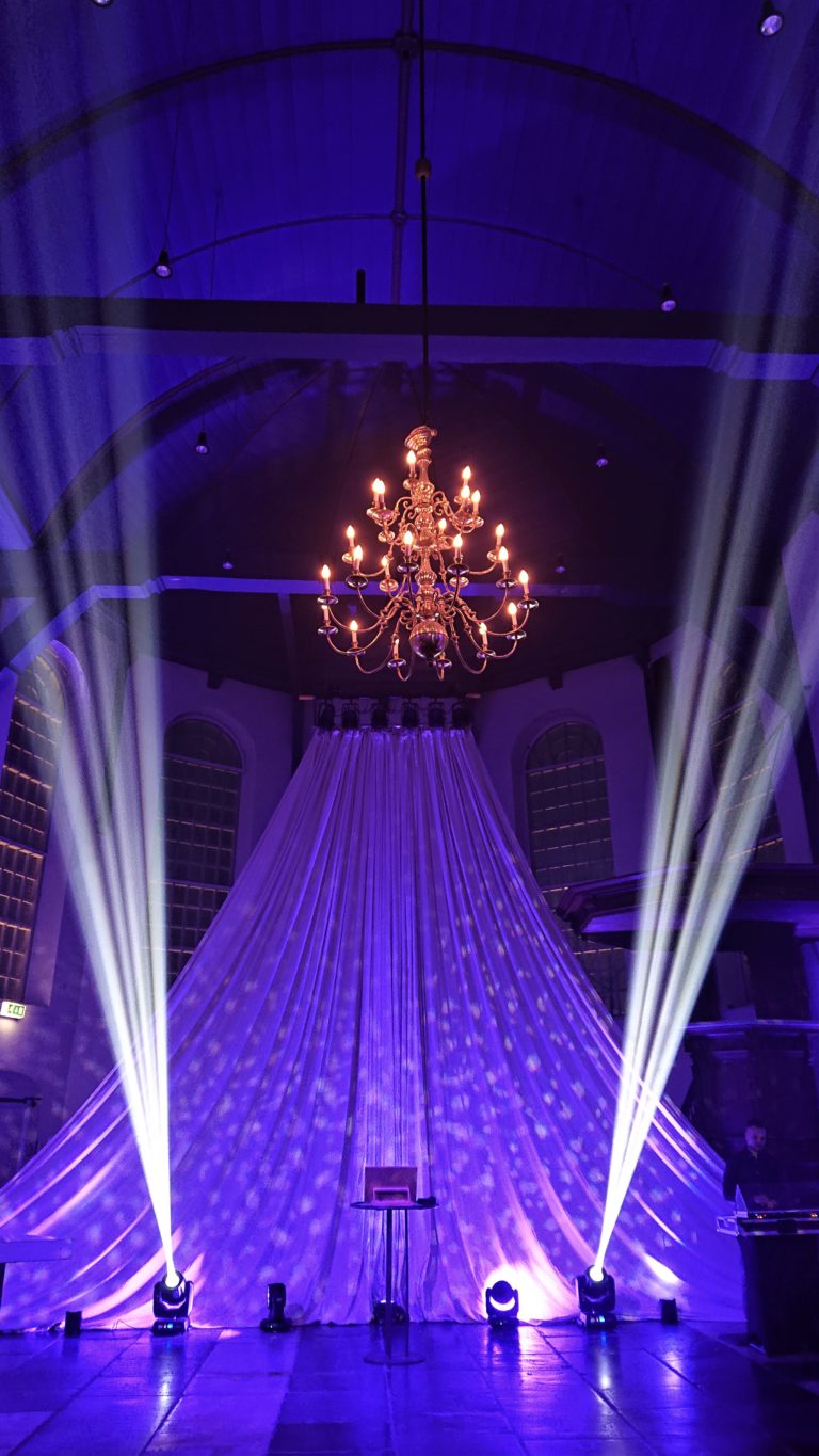 Movingheads Lichtshow Sound2Light Buiksloterkerk event
