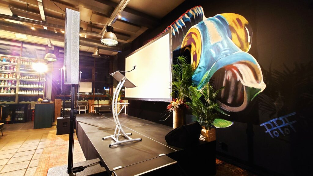 IJkantine besloten event meeting congres AV service podium huren