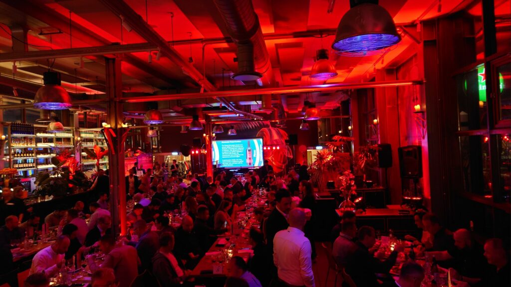 IJkantine Sitting Dinner Event Licht Geluid Beeld SoundLight