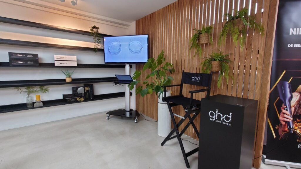 TV beeldscherm Huren op statief Sound2Light 49 inch