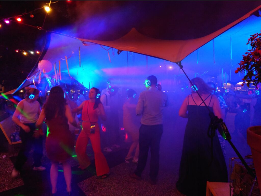 Silent Disco met uplights